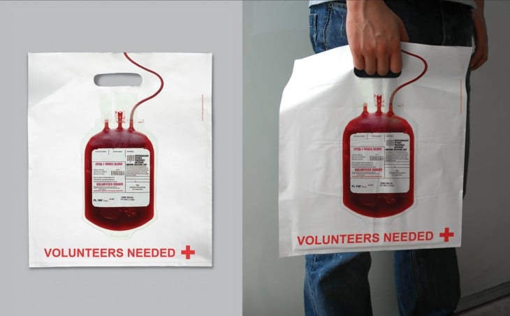 bolsa de plástico con el diseño de una transfusión de sangre 