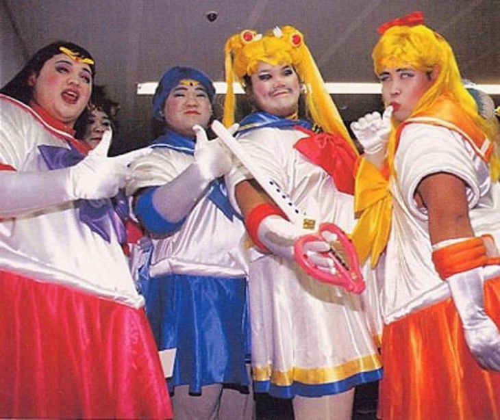 chicos que fallaron al disfrazarse de Sailor Moon 