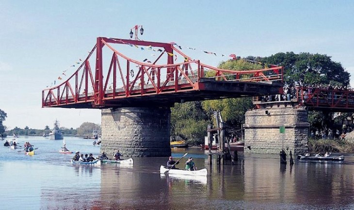 PUENTE GIRATORIO URUGUAY