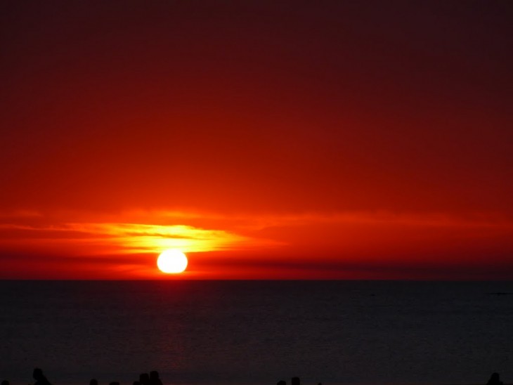 ATARDECER EN PLAYA RAMIREZ