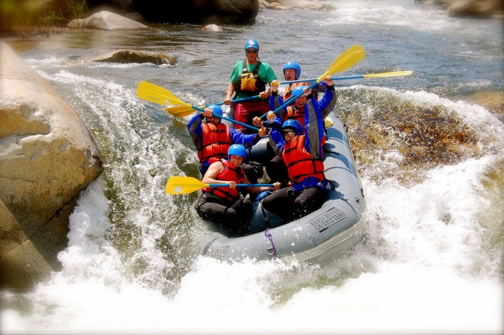 ecoturismo en costa rica rafting