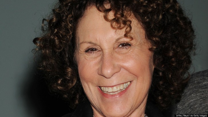 rhea perlman como la mama de matilda 2015