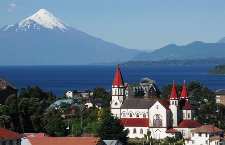 Panoramica de puerto de varas chile