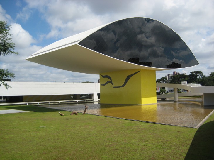 El Museo Oscar Niemeyer en Brasil 