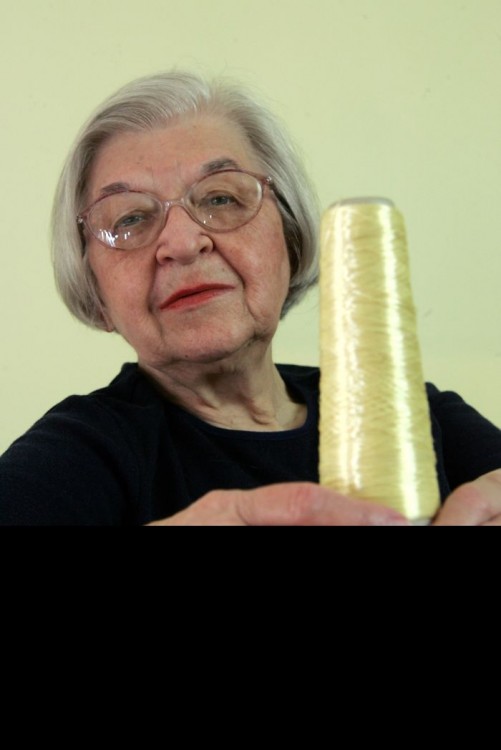 Stephanie Kwolek invento el Kevlar