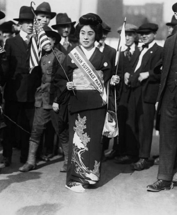 Komako Kimura mujer que marchó por el derecho al voto en Nueva York en 1917