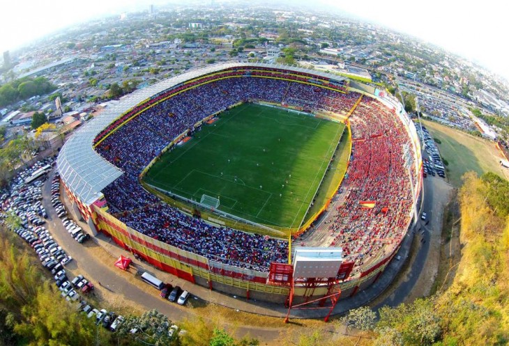 Estadio de Cuscatlán el salvador es el estadio más grande de centroamérica