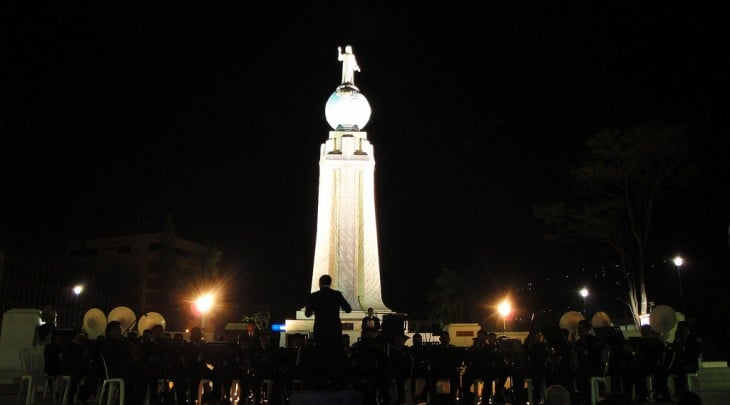 monumento al divino salvador del mundo