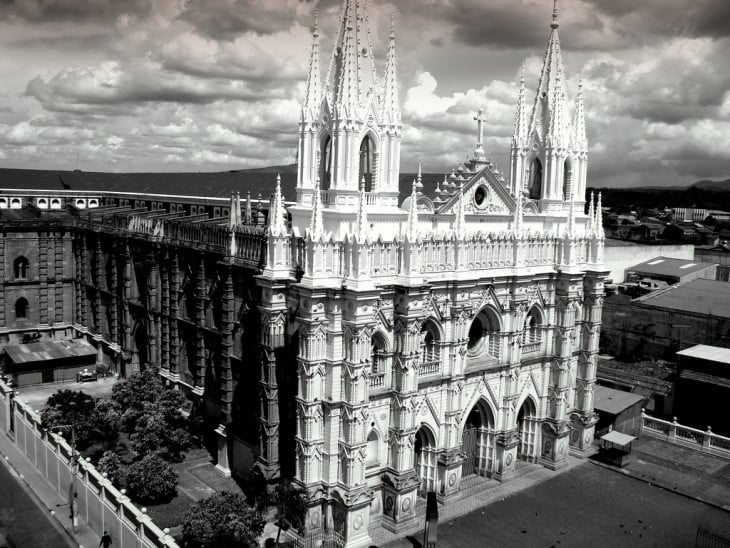 catedral de santa ana el salvador