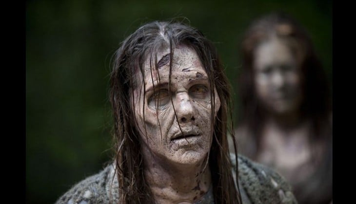 mujer zombie en the walking dead