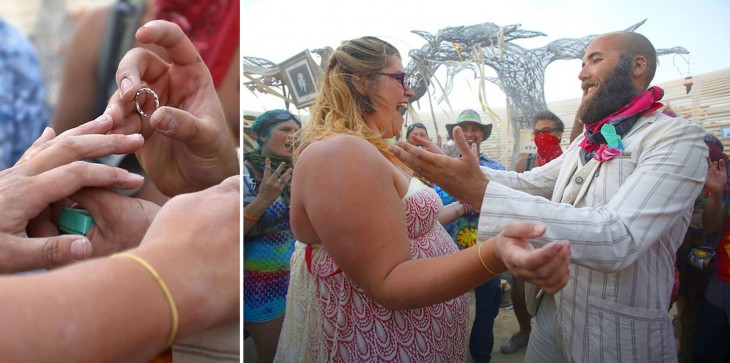 Una mujer y un hombre comprometiéndose durante el festival Burning Man 