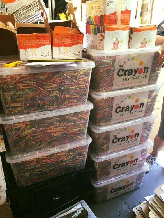 INICIATIVA CRAYOLA ES UNA INICIATIVA QUE SIRVE PARA REUTILIZAR LOS CRAYONES Y NO CONTAMINAR DEMASIADO LA TIERRA