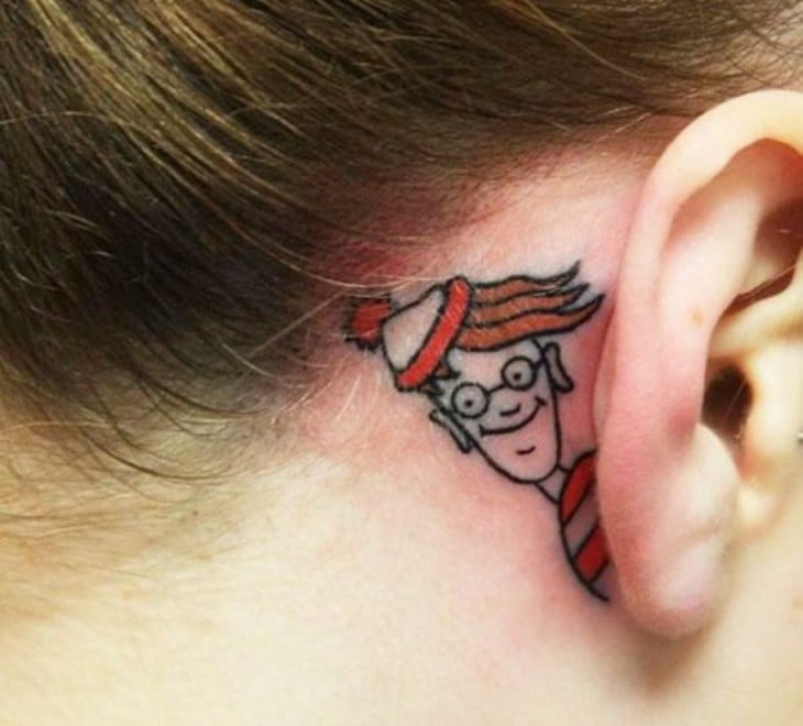 tatuaje de willy en la oreja