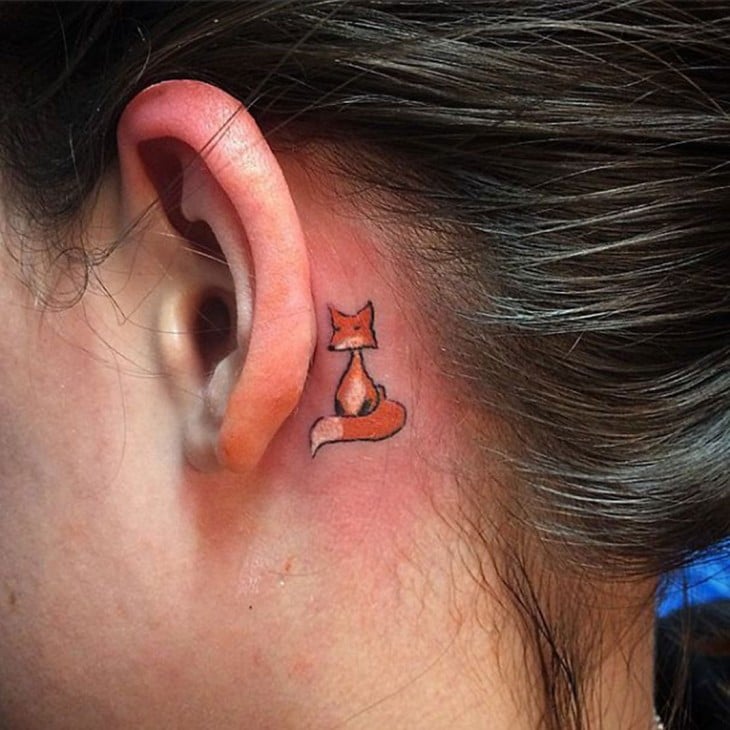 tatuaje en la oreja del zorro del principito