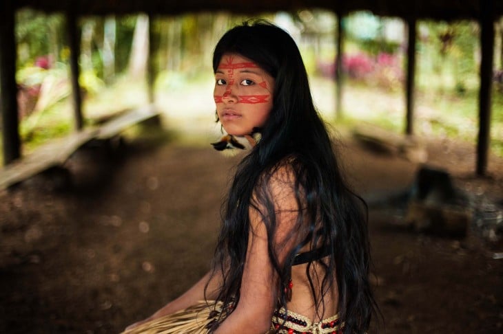 MUJER DEL AMAZONAS