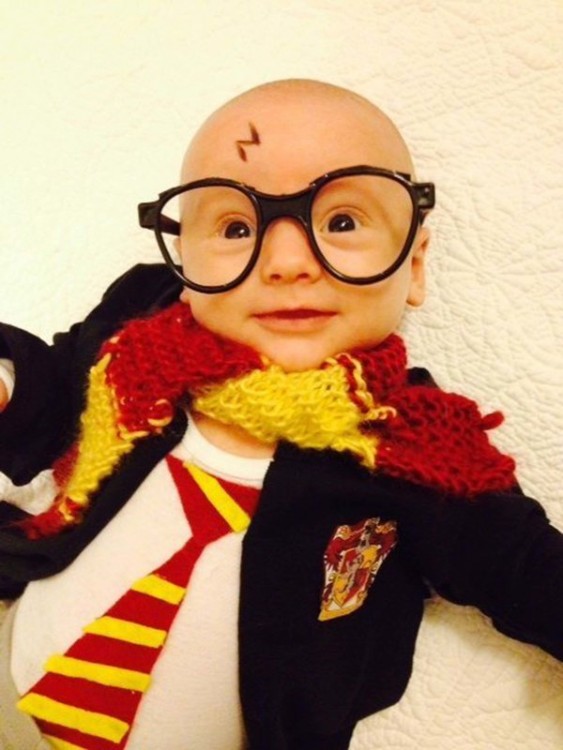 bebe disfrazado de harry potter