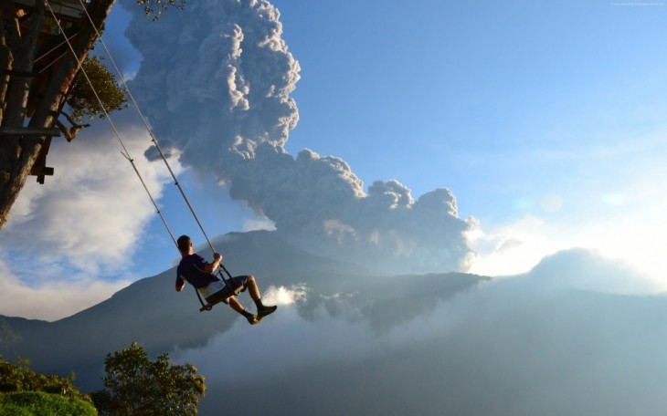 columpio conocido como el fin del mundo en Ecuador 