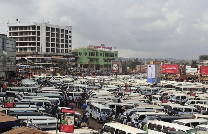 Centro de taxis en Kampala, Uganda