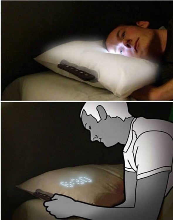 almohada reloj que se ilumina 