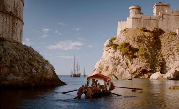 escena en una lancha de Game Of Thrones 