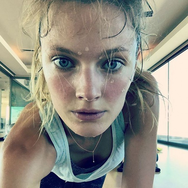 Constance Jablonski SIN MAQUILLAJE