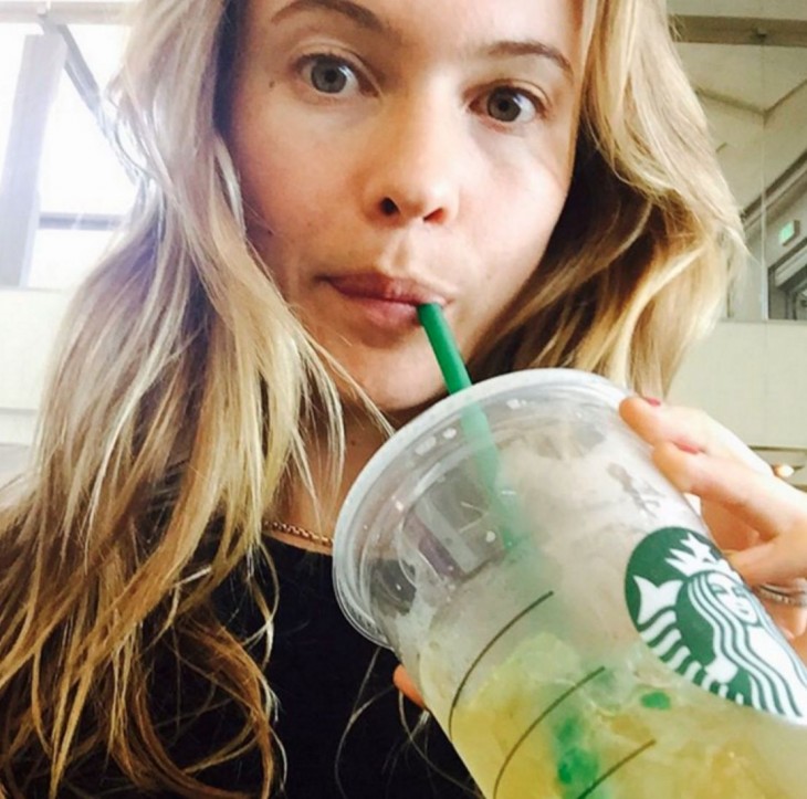 Behati Prinsloo SIN MAQUILLAJE