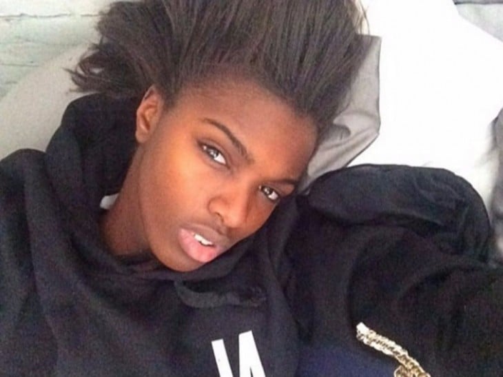 Leomie Anderson sin maquiillaje