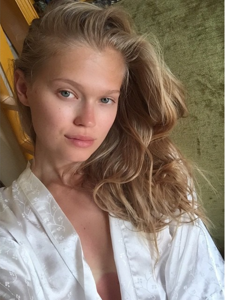 Vita Sidorkina sin maquillaje