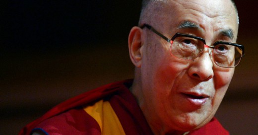 El Dalai Lama Da su opinión sobre atentados de París