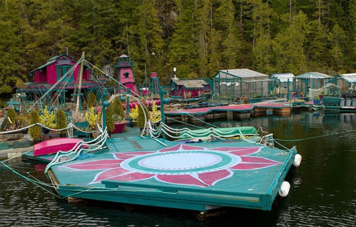 Plataformas que conforman la isla flotante auto suficiente en Canadá 