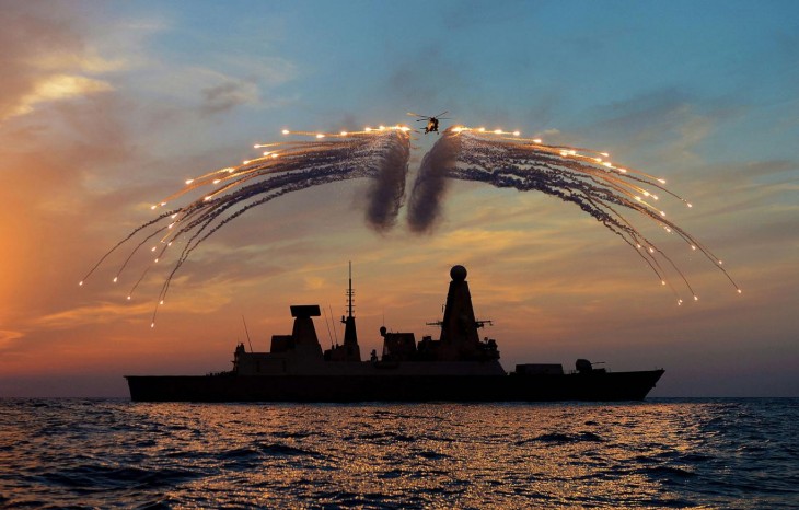 fuegos artificiales creados por la marina