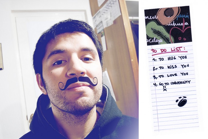 HOMBRE JUGANDO AL MOSTACHO Y SE DEJA UNA LISTA DE COSAS PARA IR A LA UNIVERSIDDAD