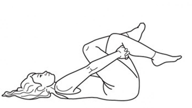 dibujo de una mujer practicando el estiramiento piriforme