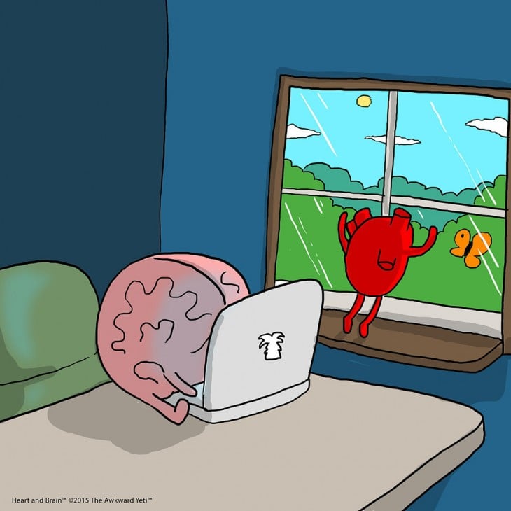 cerebro escribiendo en una computadora y el corazón asomado por una ventana 
