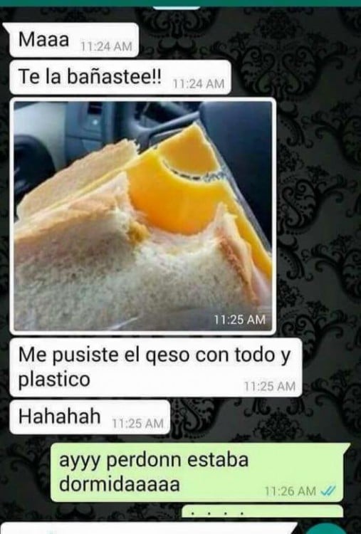 screenshot de una conversación de una chica con su mamá donde le dice que le dejo el plástico a su queso amarillo