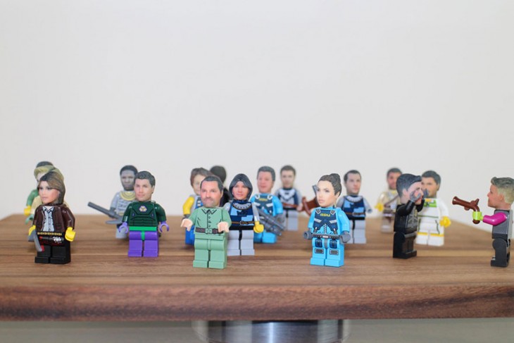 MUÑEQUITOS CON CABEZAS DE LEGO PERSONALIZADAS