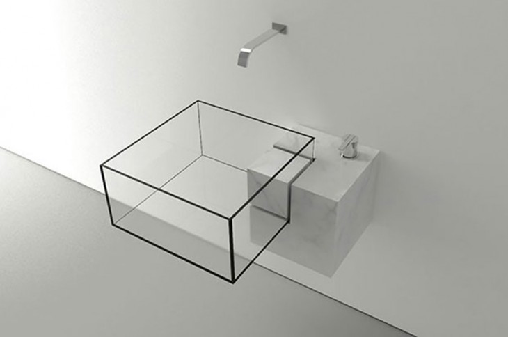 lavabo de baño en forma de un cubo de vidrio 