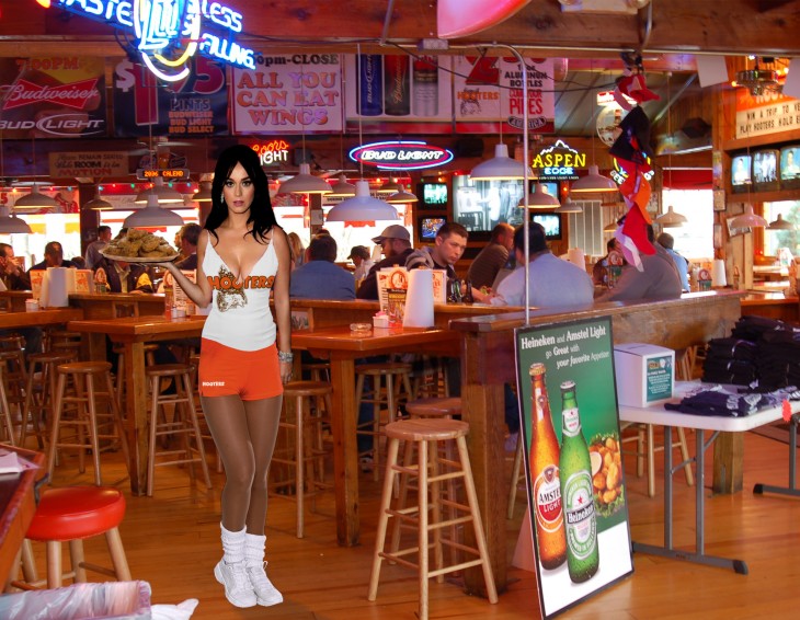 katy para la mesera hooters