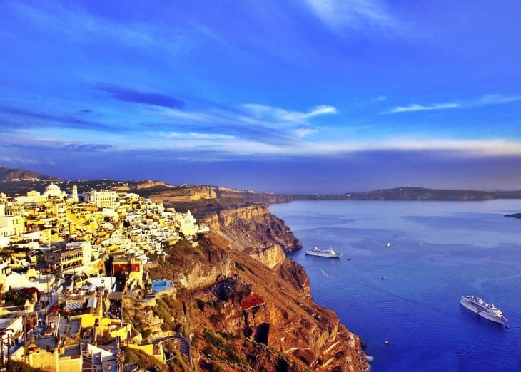 vista lateral de santorini