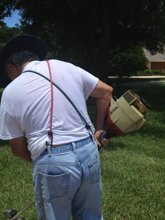 ESTE HOMBRE HIZO LOS TIRANTES CON LOS CABLES DE SOSTENER PESOS PESADOS