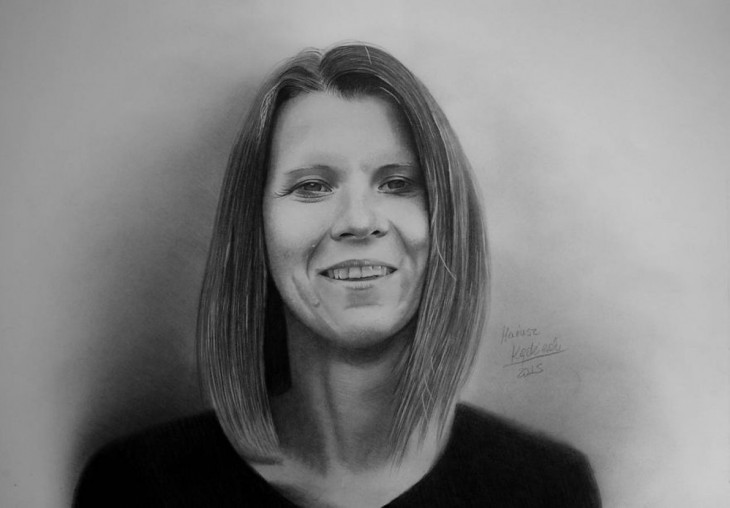 Dibujo del rostro de una mujer por el artista Mariusz Kedzierski