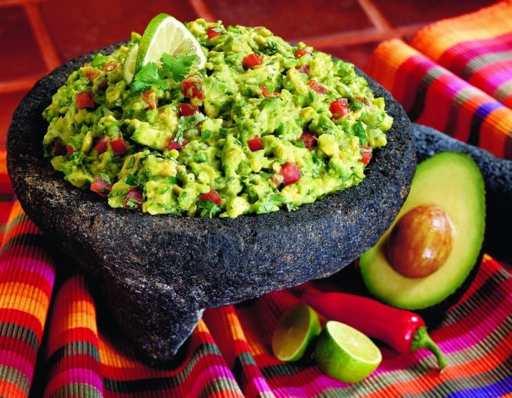 Guacamole en un molcajete 