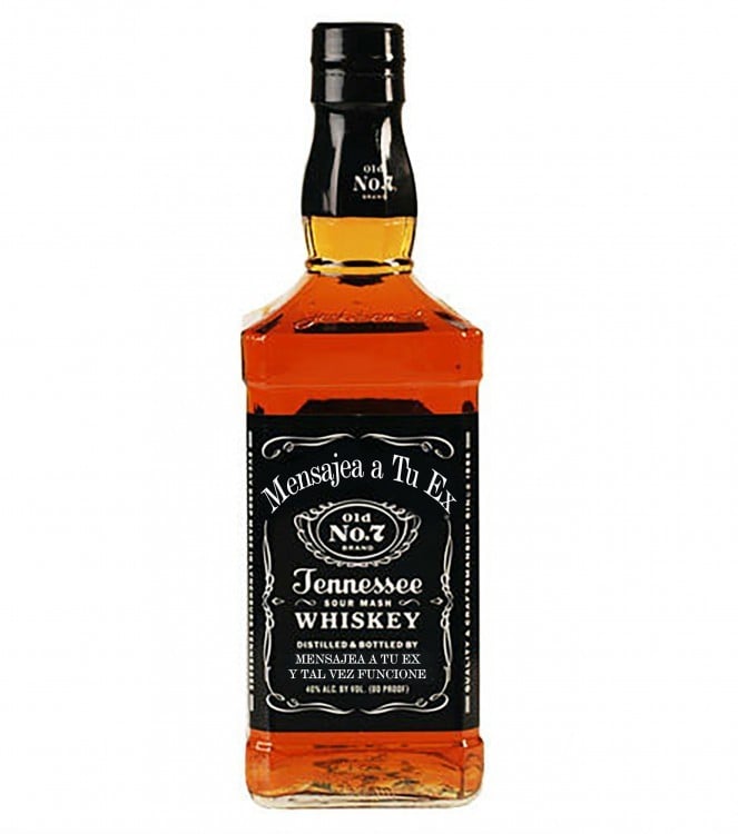 botella de Jack Daniel´s con la frase Mensajea a tu ex en su etiqueta