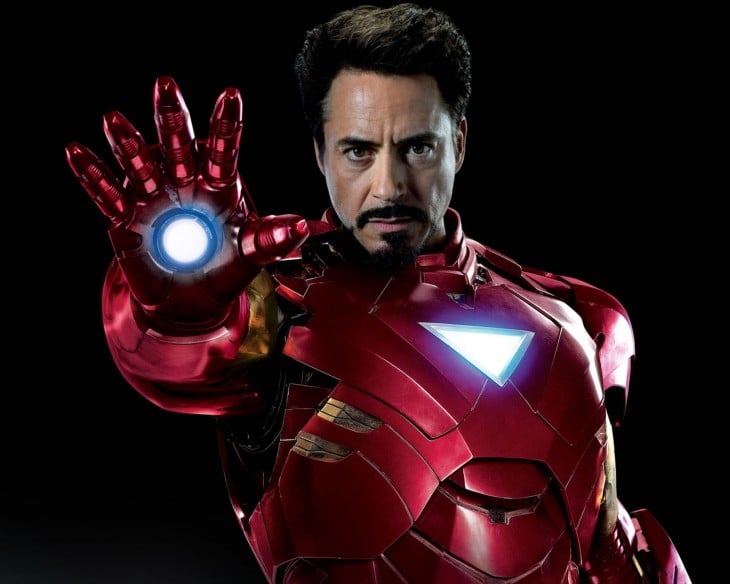 Robert Downey Jr. como Iron Man 