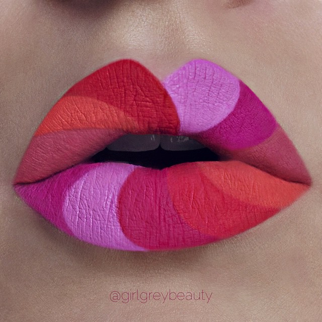 labios pintado mostrando diferentes tonalidades en su mayoría color rosa 