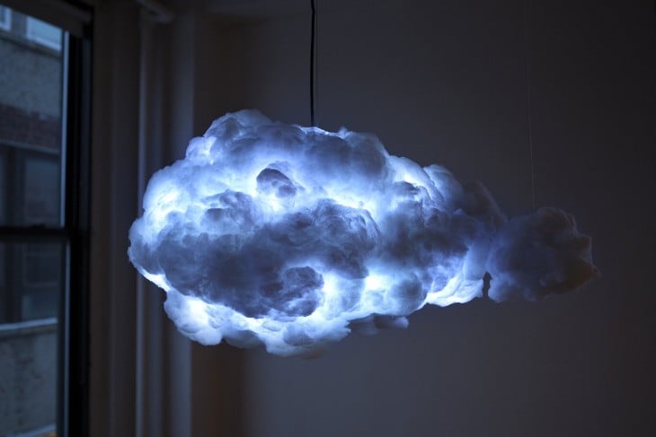 Diseño de nube en una lámpara