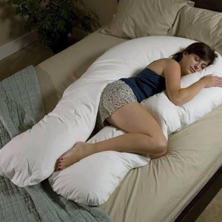 enorme almohada en forma de U para todo el cuerpo 