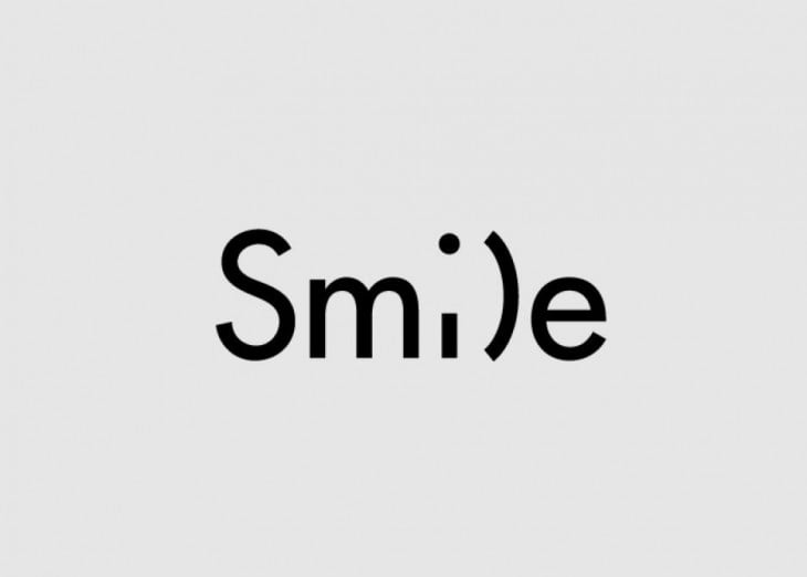 logotipo de la palabra smile 
