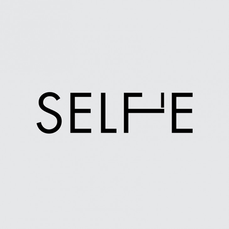 logotipo de la palabra Selfie 