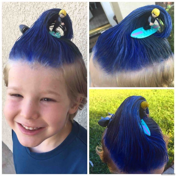 niño con el cabello azul y un monito surfeando en su cabello 